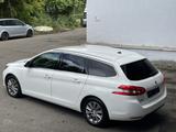 Peugeot 308 Allure Pack LED Navi RüKamera ACC Keyless-Go - Peugeot 308 mit Diesel-Antrieb: Automatik