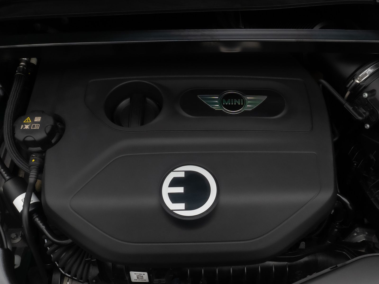 Fahrzeugabbildung MINI Countryman SE (Cooper) ALL4 HUD Kamera H/K Voll