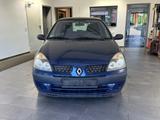 Renault Clio 1.2 16V KEIN TÜV - Renault aus 2004
