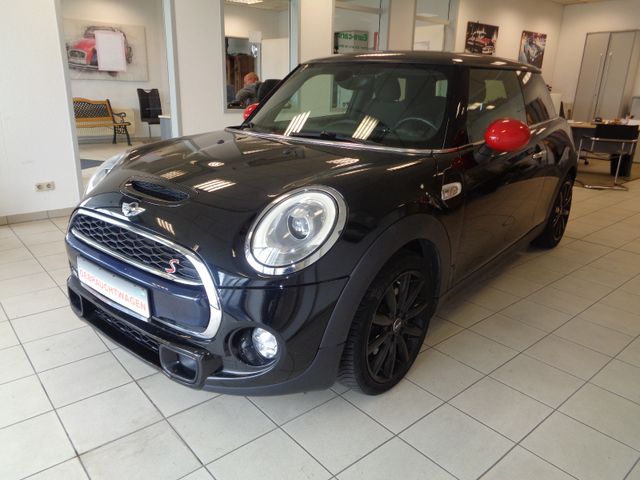 MINI Cooper SD / NAVI / KLIMA / LED /
