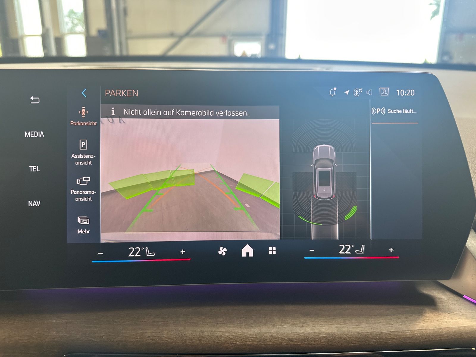 Fahrzeugabbildung BMW X1 xDrive20d M-Sport NAV+LED+PANO+AHK+SHZ