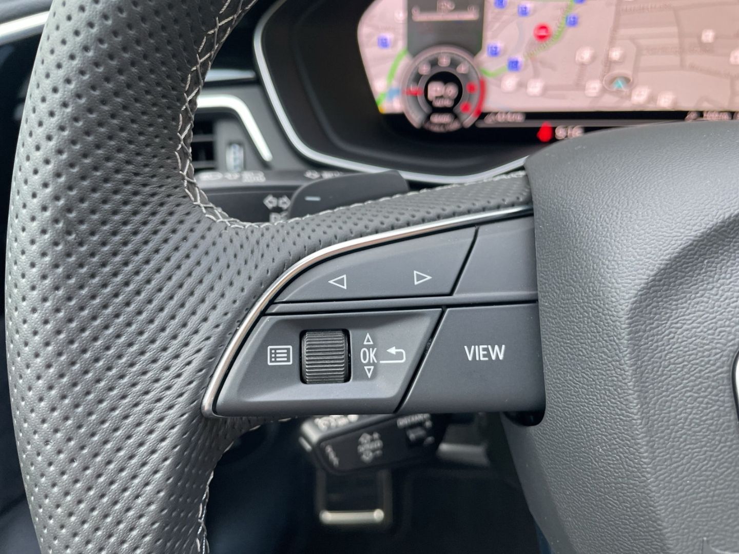 A4 Avant 40 2.0 TDI S Line Competition plus