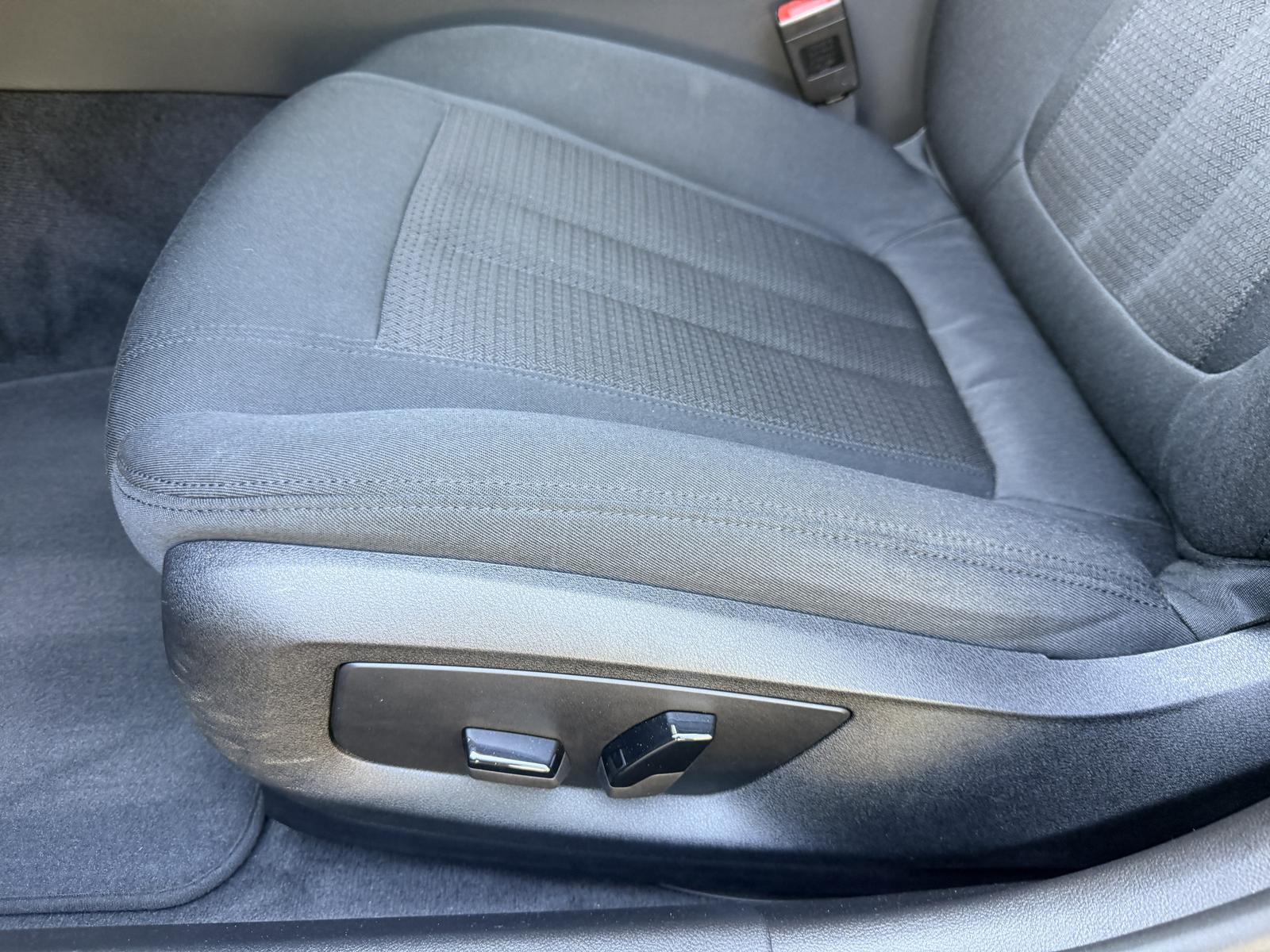 BMW 530 e xDrive Individual LED Live-Cockpit Kamera 