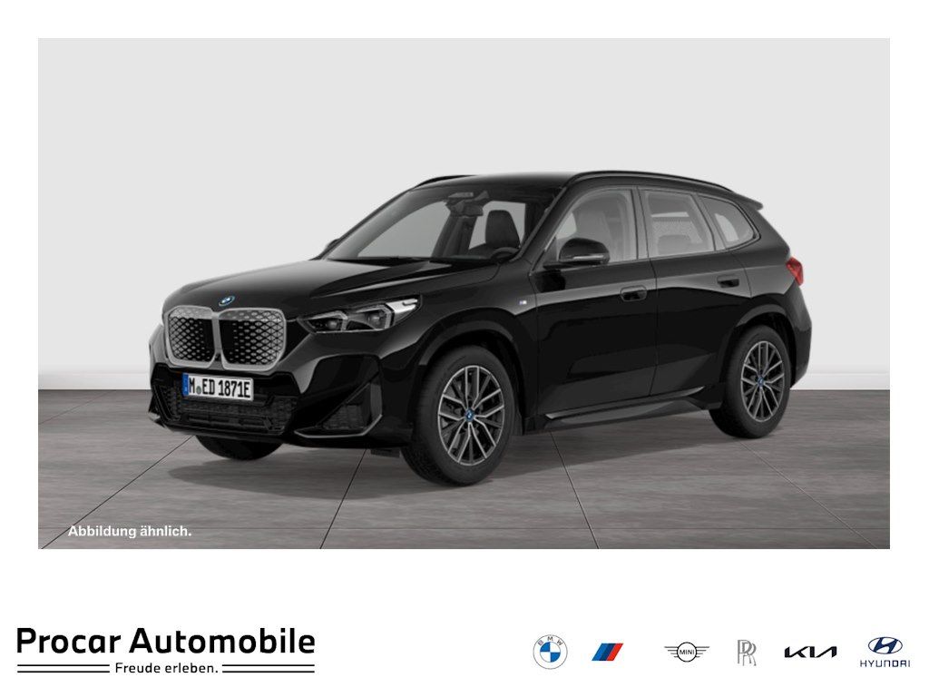 BMW iX1 eDrive20 MSport AHK ACC HeadUp 360 Grad