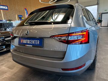 Skoda Superb Combi Style *BiXenon*Navi*AHK*