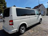 Volkswagen T5 Caravelle*1.Hand*Automatik*Klima*Navi*PDC*AHK - weiße Volkswagen T5 Caravelle