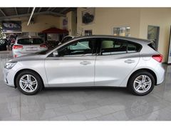 Fahrzeugabbildung Ford Focus Cool & Connect,viele Extras,Top-Zustand