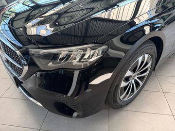 Mercedes E 220 - 6