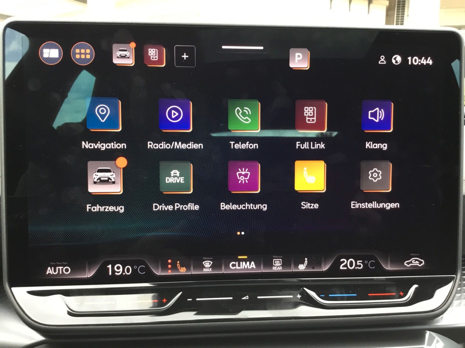 Fahrzeugabbildung CUPRA Formentor 2.0 TSI DSG 4WD+Pano+Matrix+AHK+19"