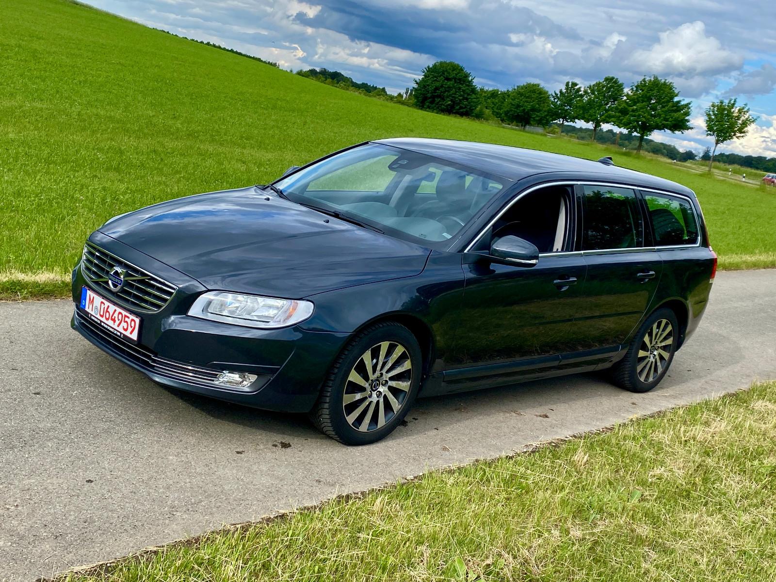 Volvo V70 2,0 D *181 PS*LEDER*8xALU*VOLVO SERVICEHEFT*