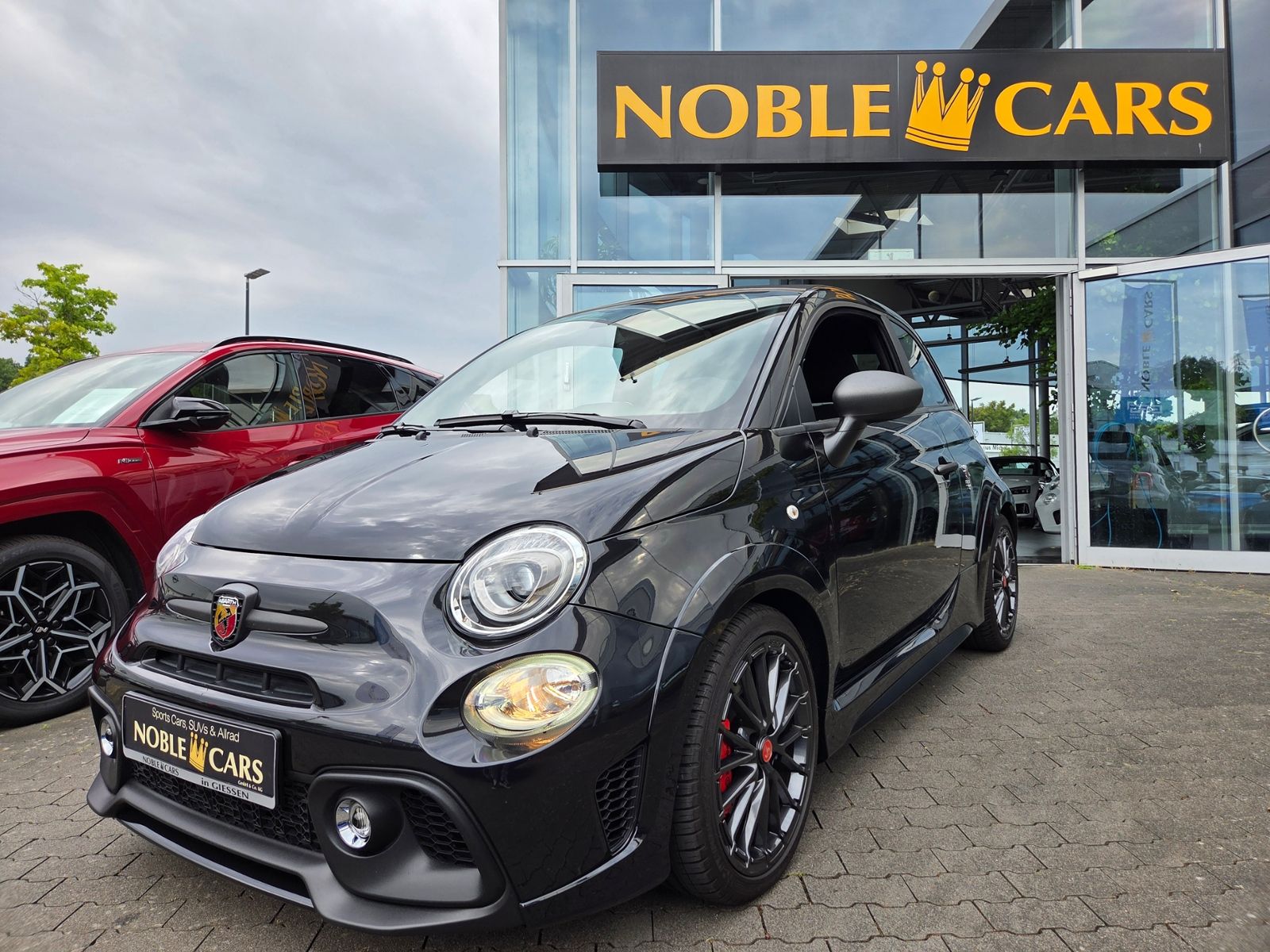 Fahrzeugabbildung Abarth 595C Competizione NAVI CarPlay