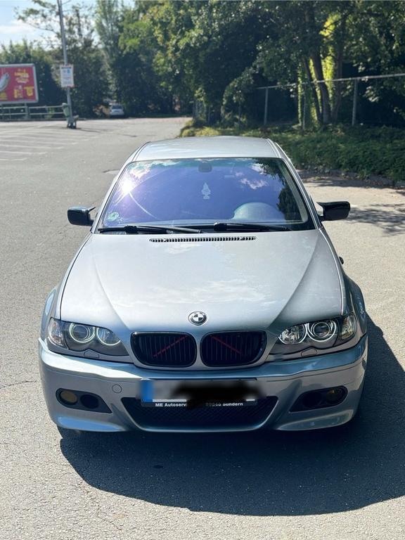 BMW 320