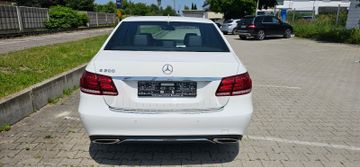 Mercedes E 200 - 6
