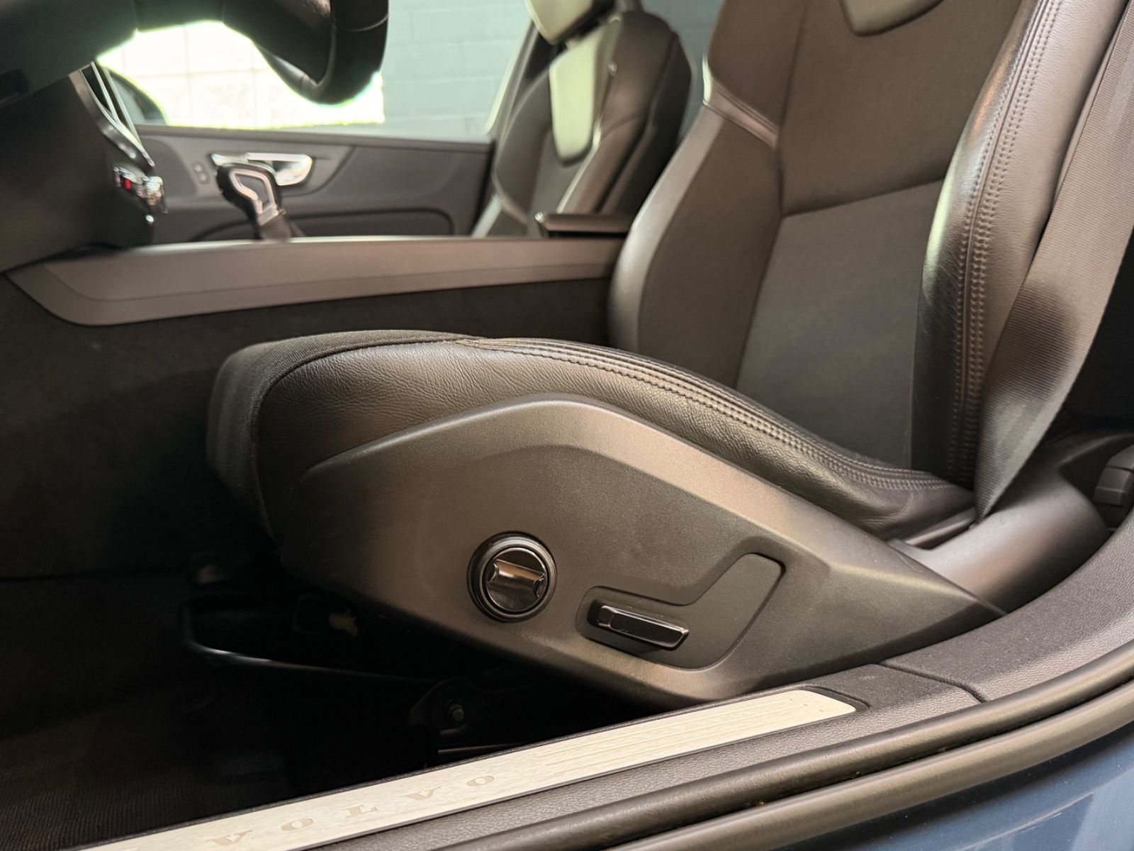 VOLVO V60 V60 T5 Kombi 2.Hand|Service Neu|LED|Kamera|EL.HK Vorschau 18