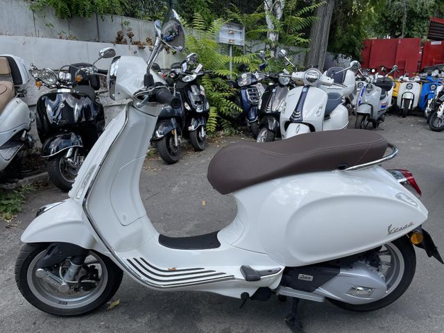 Vespa Primavera 125 ABS LED