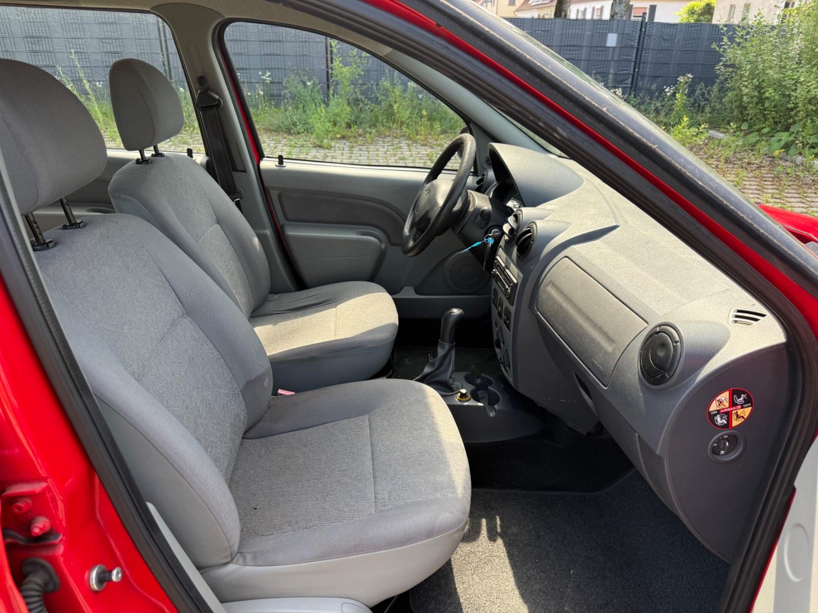 Dacia Logan 2007 — photo 9