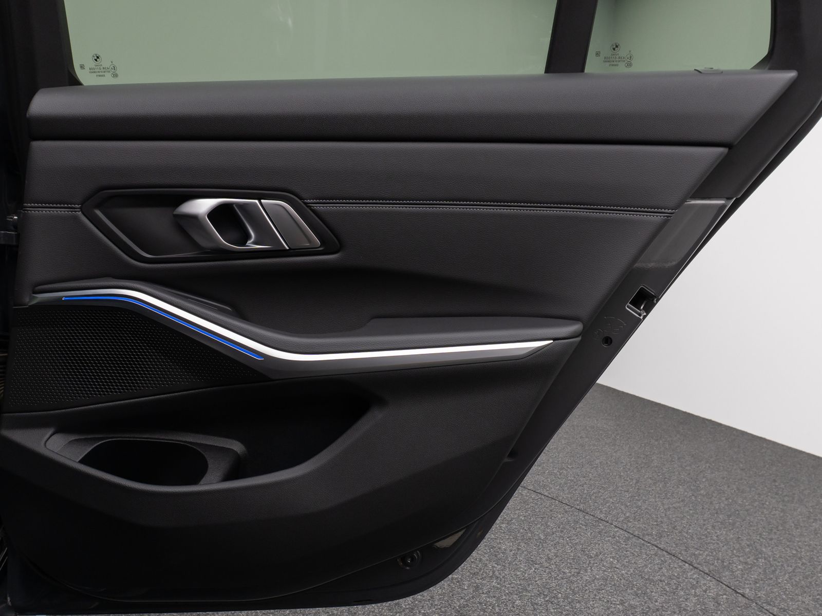 Fahrzeugabbildung BMW 320d M Sport Kamera Laser DAB HiFi Komfort Alarm