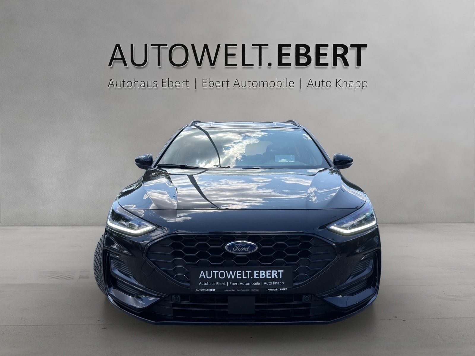 Fahrzeugabbildung Ford Focus 1.5 ST-Line X Aut./LED/ACC/AHK/KAMERA/SHZ