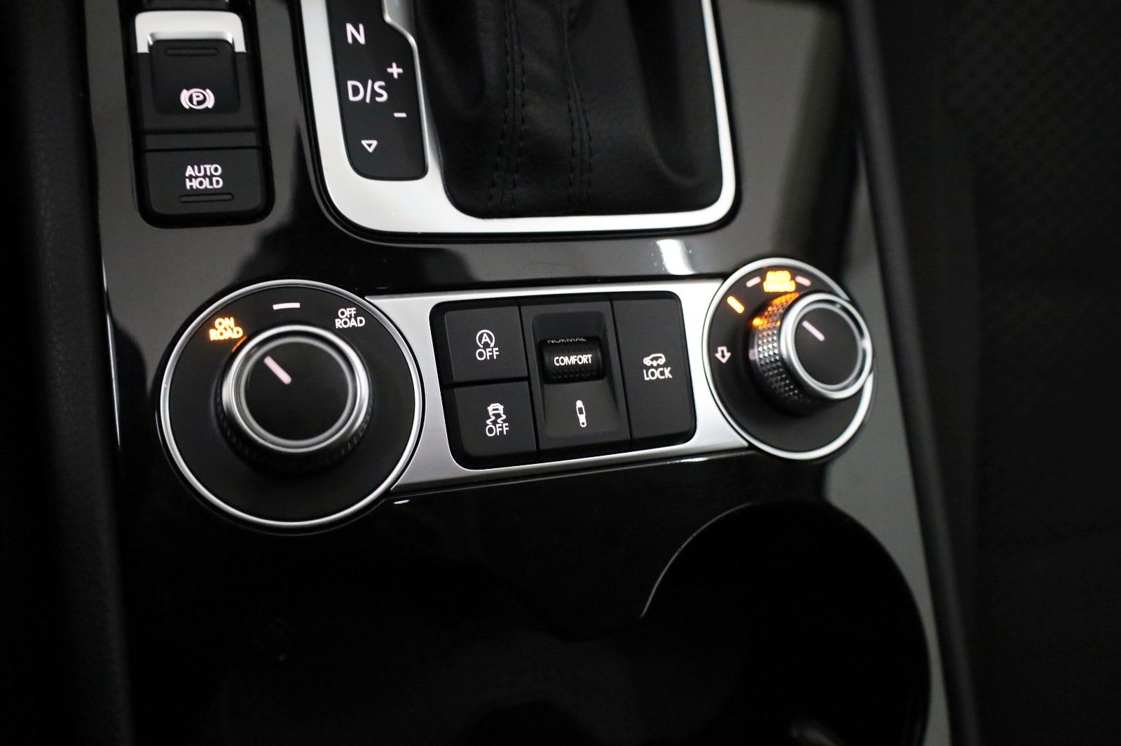 Fahrzeugabbildung Volkswagen Touareg V6 TDI 4M Navi,Xenon,360° Kamera,AHK