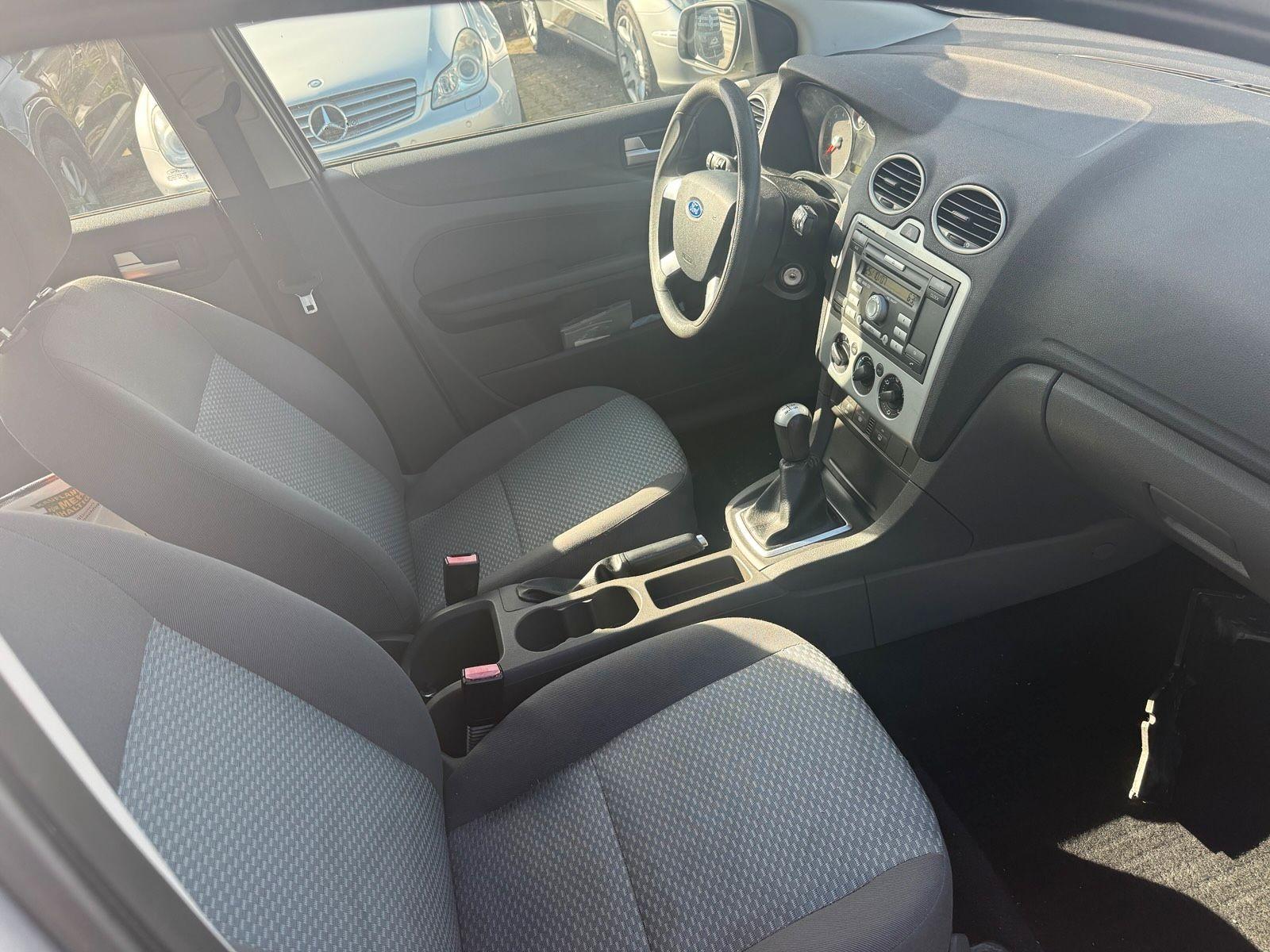 Ford Focus 2007 — photo 13
