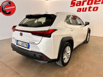 Lexus UX - 5