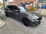 BMW 330e xDrive Touring Automatic - Voll HUD 