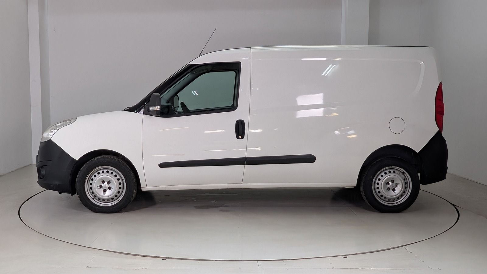 Fahrzeugabbildung Opel Combo D 1.3 CDTi Kasten L2 * lang *