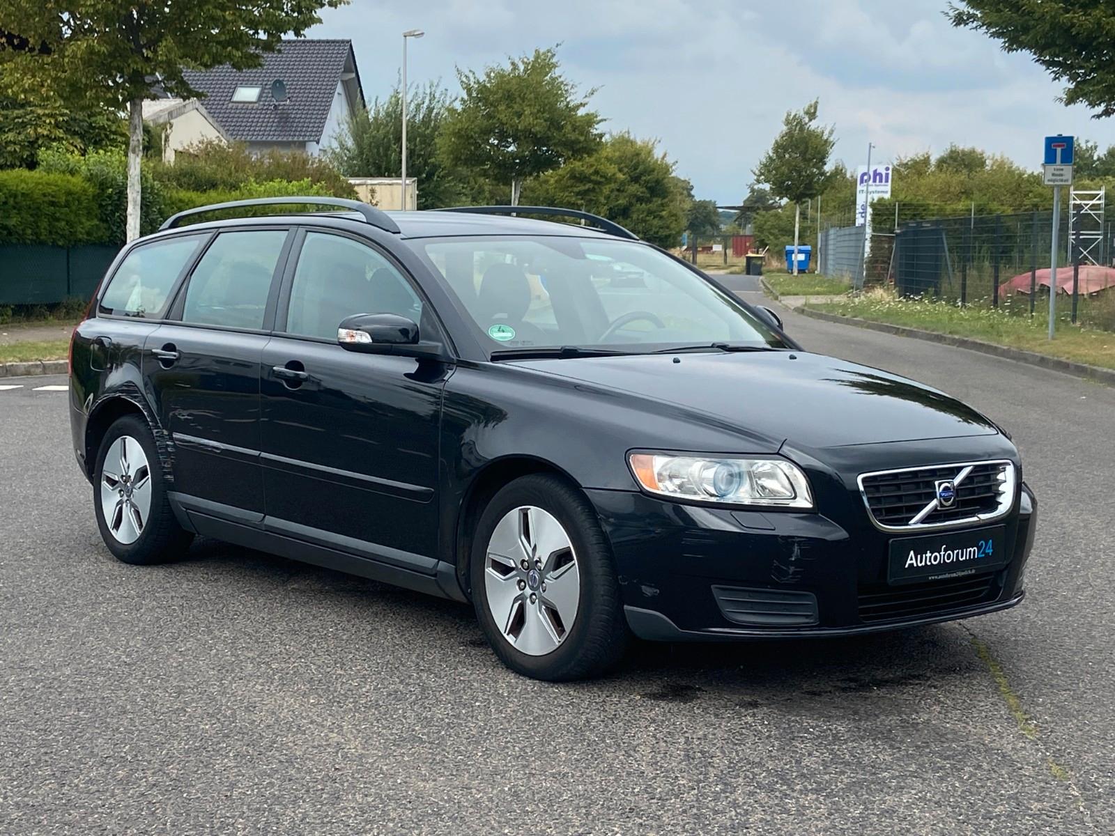 Volvo V50 2009 — photo 7