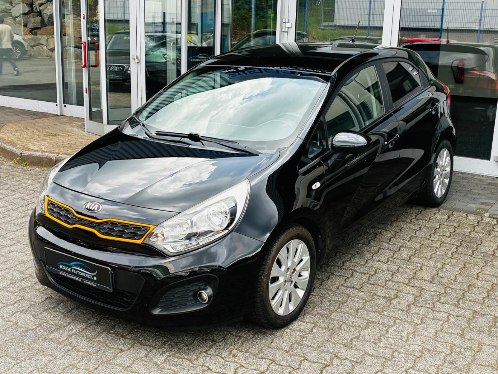 Kia Rio 1,4 Dream Team 1.Hand Scheckheft