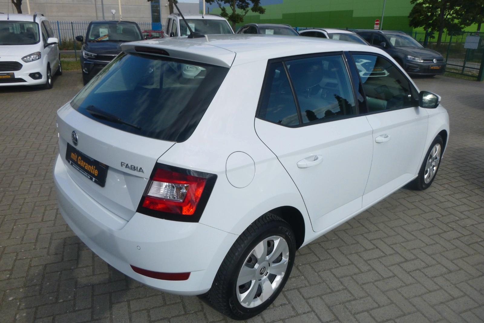 Skoda Fabia Ambition, Klima, Shzg, Einparkhilfe
