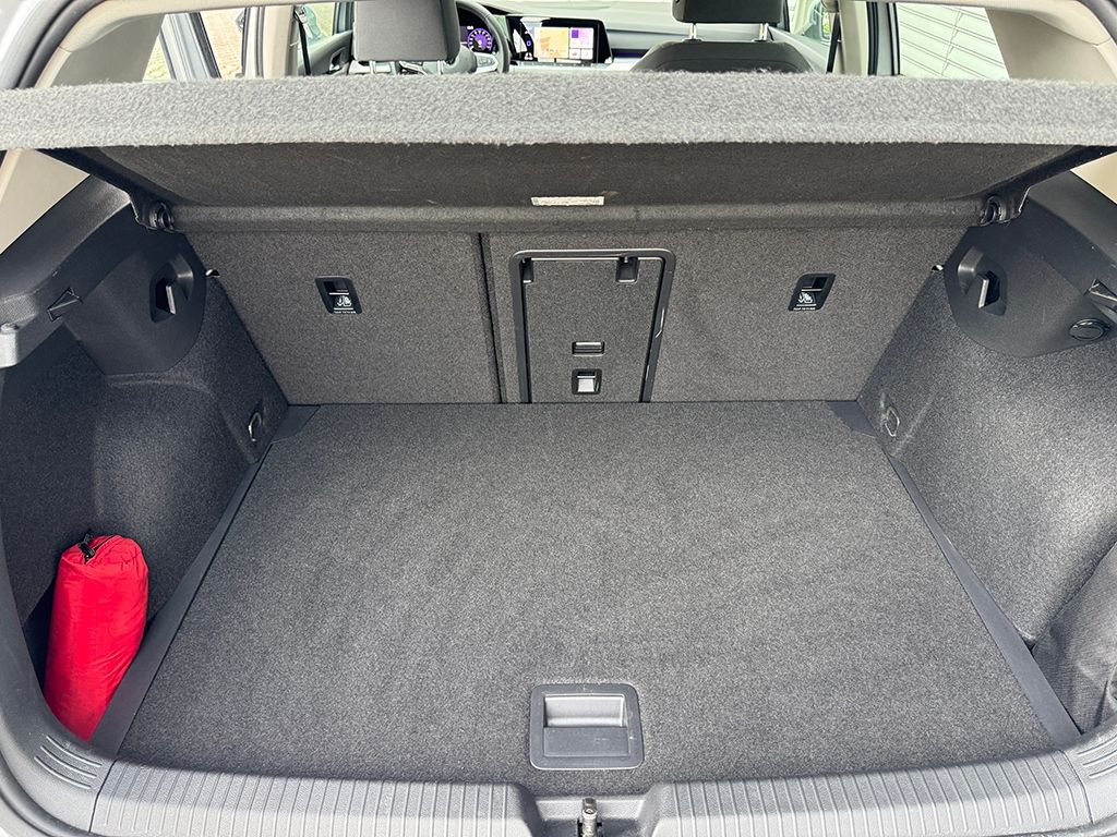 Golf VIII 1.5 TSI LIFE *STDHZG*NAVI*LED*ACC*