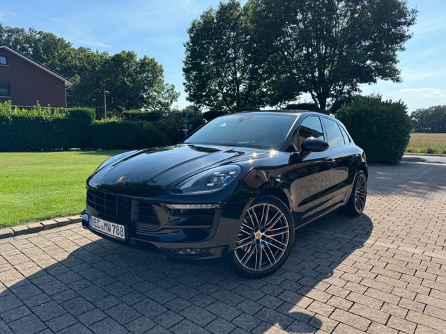 Porsche Macan GTS LED AHK Vollleder 21Zoll 8-Fach