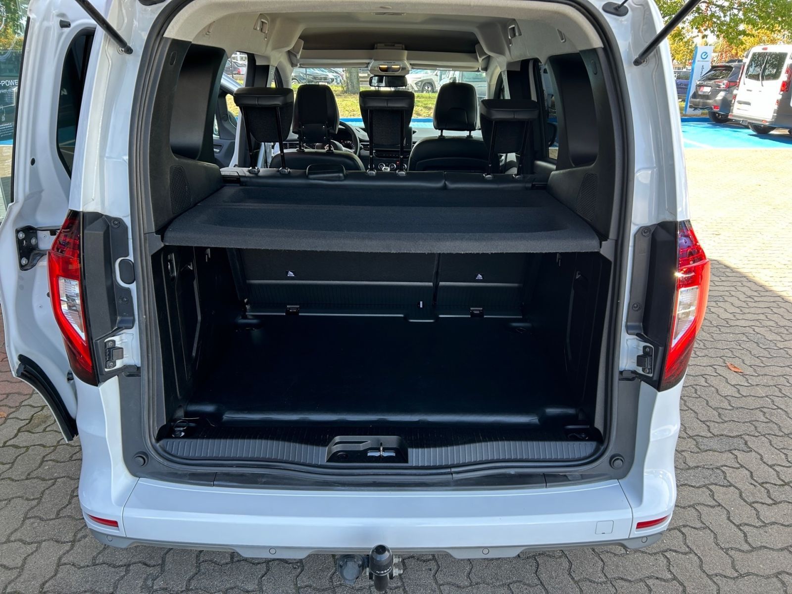 Fahrzeugabbildung Nissan Townstar Kombi L1 N-CONNECTA 2ST NAVI TECH AHK