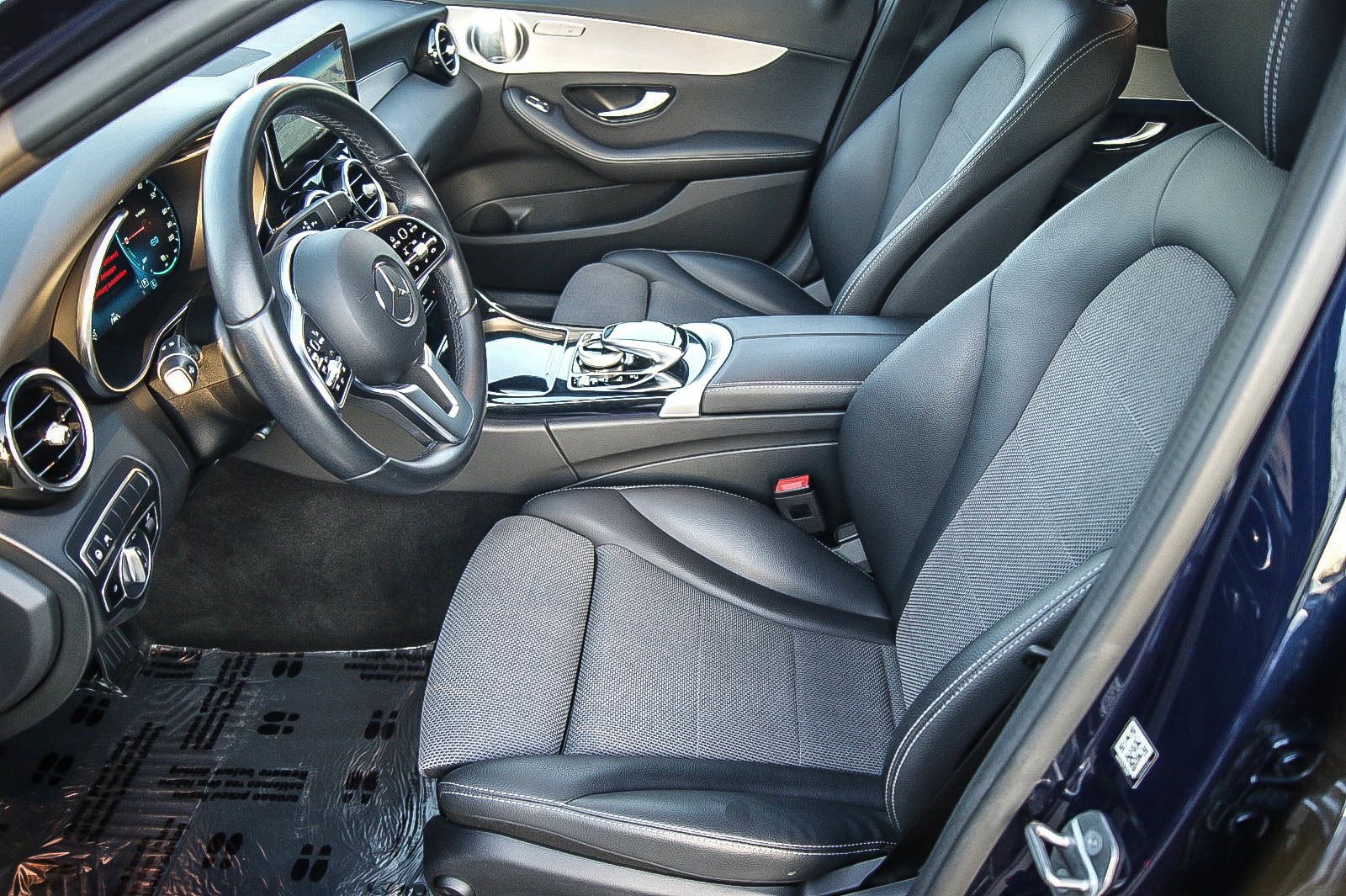 Fahrzeugabbildung Mercedes-Benz C 300 e T 9G-T Avantgarde AHK BURMESTER LED KAME