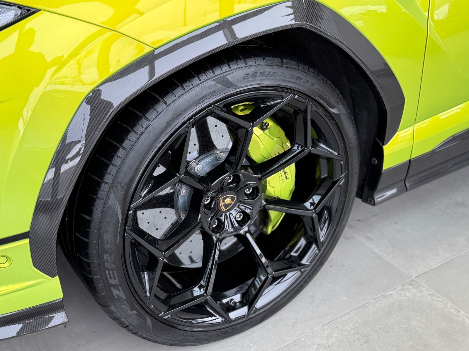 Urus 4.0 V8 Performante Full Carbon Ad Personam