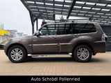 Mitsubishi Pajero Aut. 3.2 DI-D 4WD TOP, 7-Sitze, AHK, Pano - Mitsubishi Pajero: 4.4
