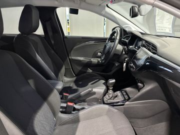 Fotografie 5 des Opel Corsa 1.2 Direct Injection Turbo Elegance