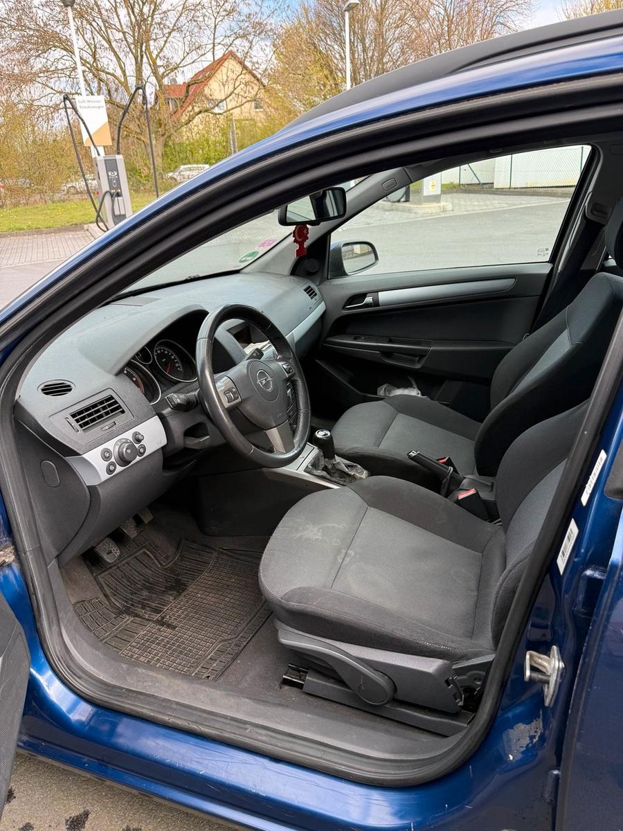 Opel Astra 2006 — photo 9