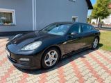 Porsche Panamera 4 - - Porsche Panamera aus 2010