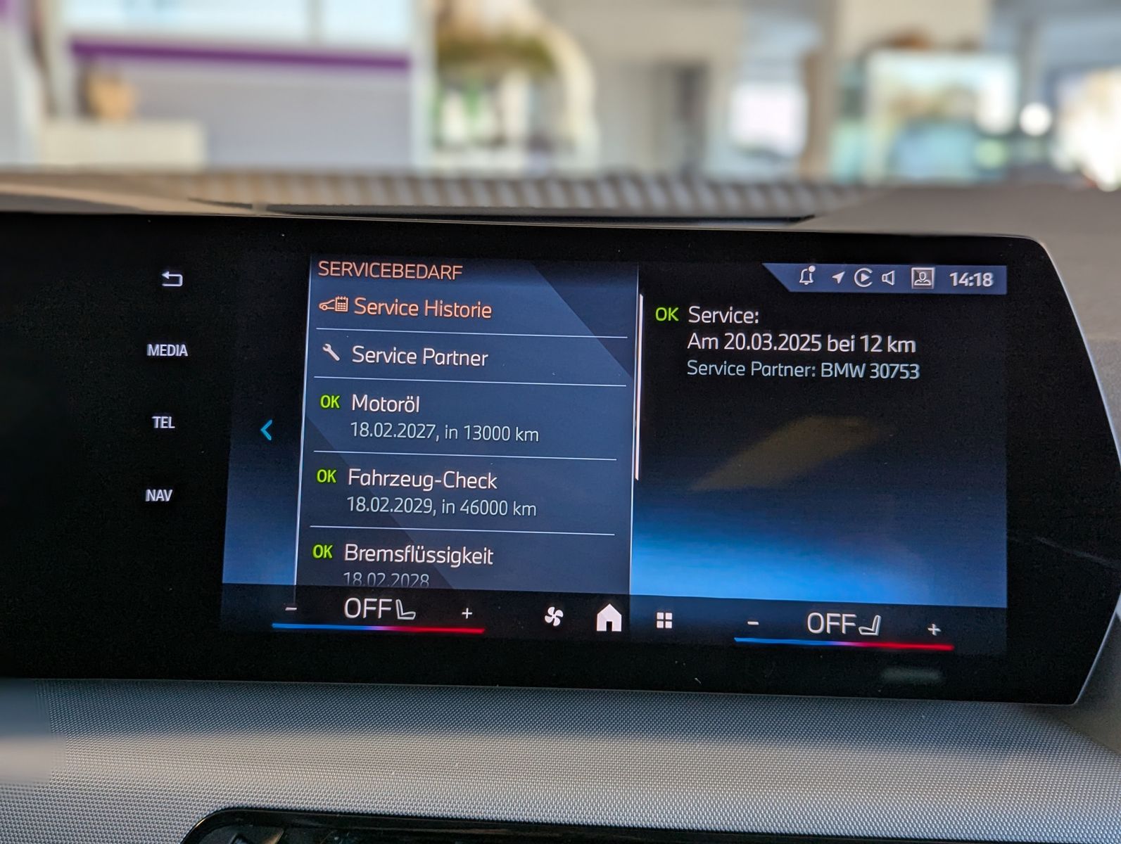 BMW 218 Active Tourer i Panorama Sport-Sitze AHK - Image 33