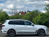 BMW X7 x40d M Sport Pro Standh.Sky ExDrivePro IntAkt - BMW X7 mit Anhängerkupplung