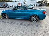 BMW M240i Steptronic Cabrio - - blaue BMW M240i