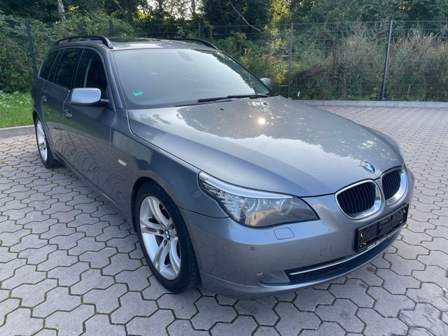 BMW 5 Touring 520d  *Navi*Leder*Panorama*