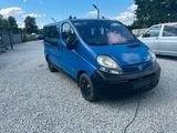 Nissan Primaster 1.9dti 9 Sitze - Nissan Qashqai aus 2004