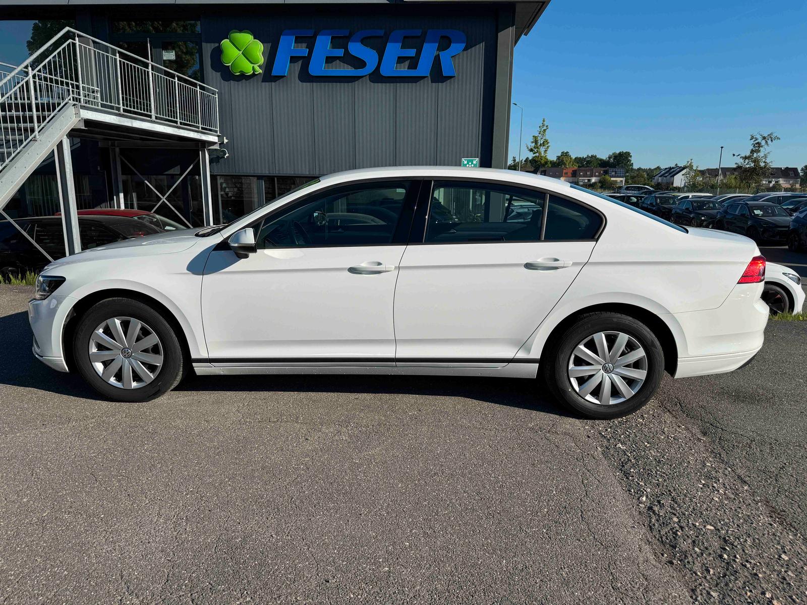 Volkswagen Passat Lim 2.0 TDI DSG ACC AHK KAM LED PDC eKLAP, миниатюра 4