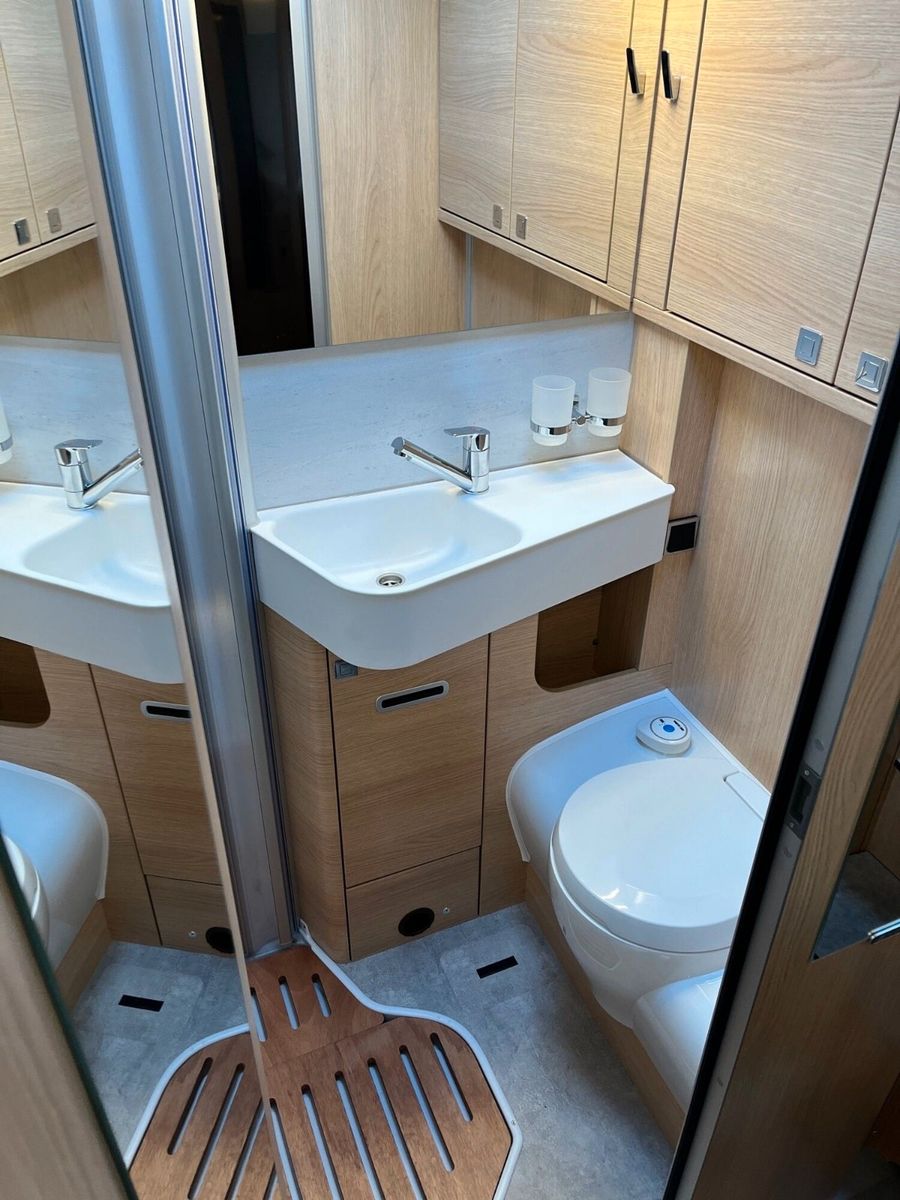 Fahrzeugabbildung HYMER / ERIBA / HYMERCAR Hymer B-MC I 600 Blackline