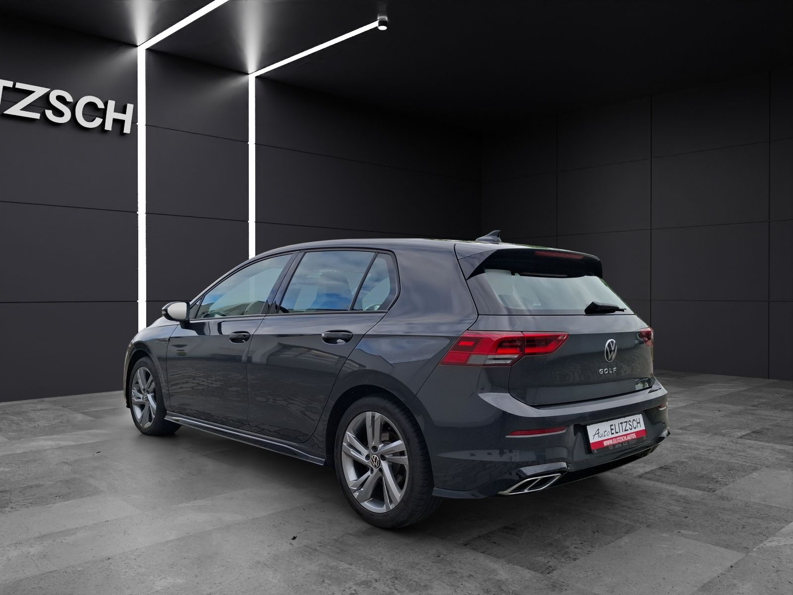 Fahrzeugabbildung Volkswagen Golf VIII TDI R-Line DSG LED Navi AID ACC PDC SH
