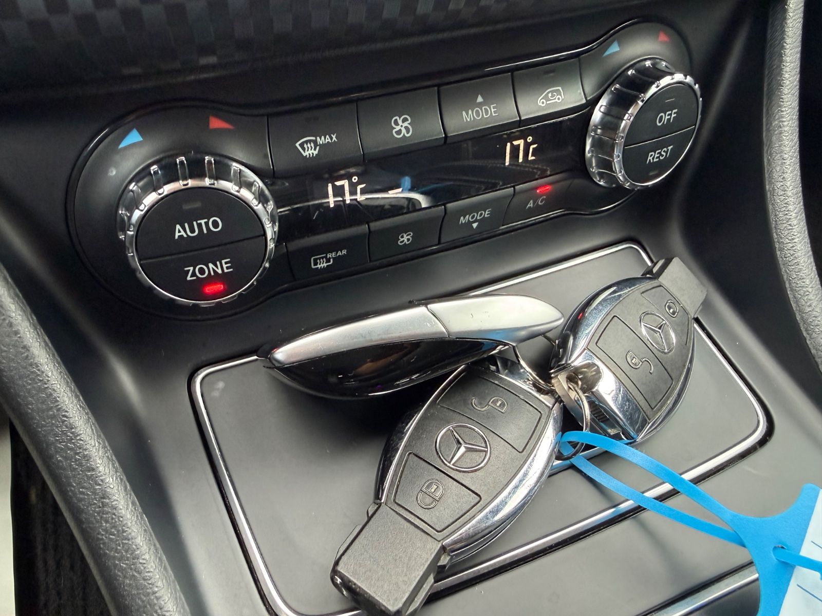 A 220 A A 220 CDI / d 4Matic*Aut.*EURO-6*NAVI*