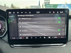 SKODA Combi 2.0 TDI Tour LED Matrix AHK 360Grad Virtul