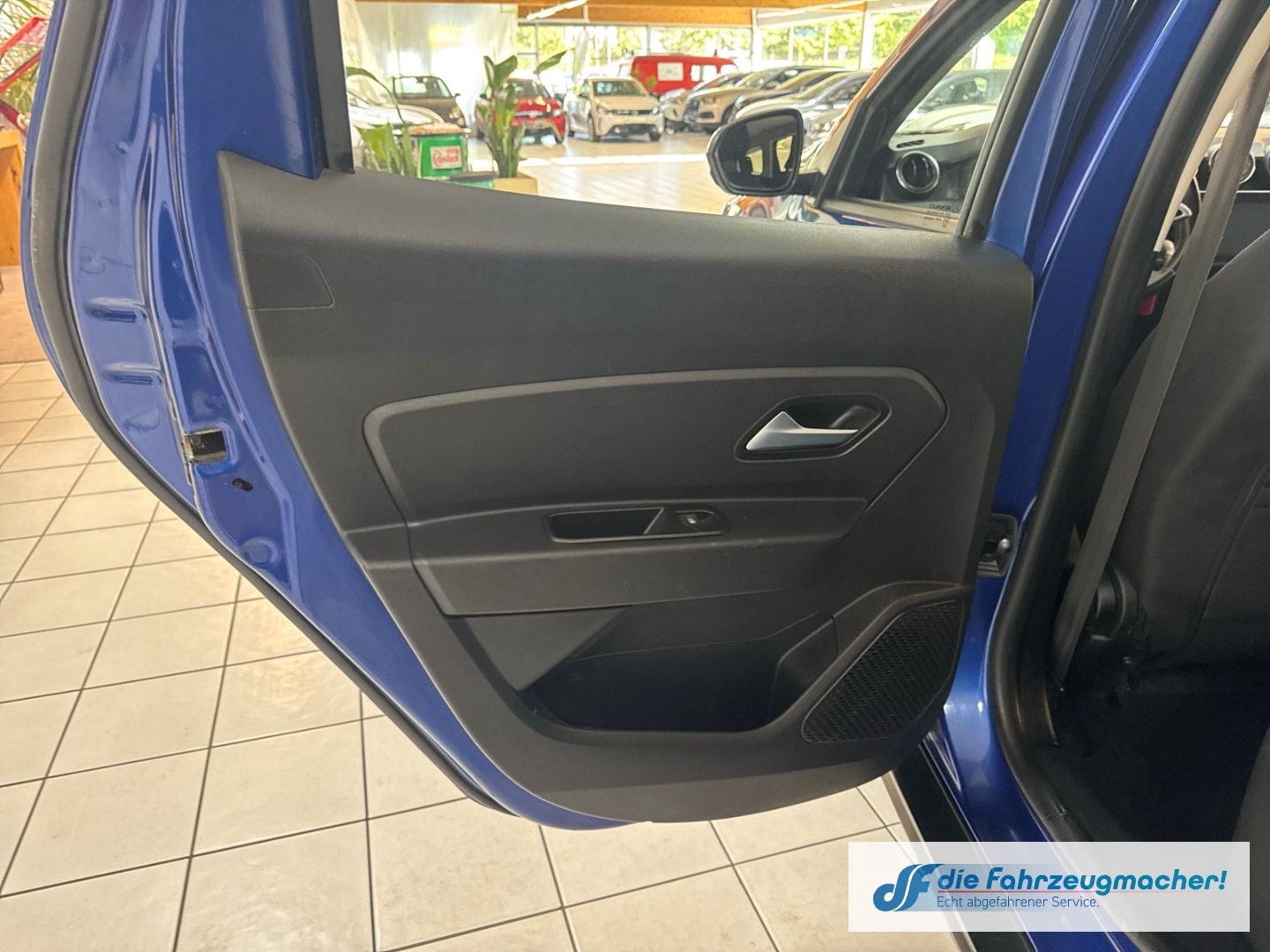 Fahrzeugabbildung Dacia Duster II Comfort 4WD EXPORT SHZ Temp PDC Bergan